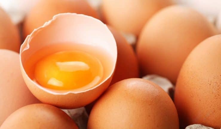 วิธีเลือกไข่แบบมือโปร เลือกยังไงให้ได้ไข่สด